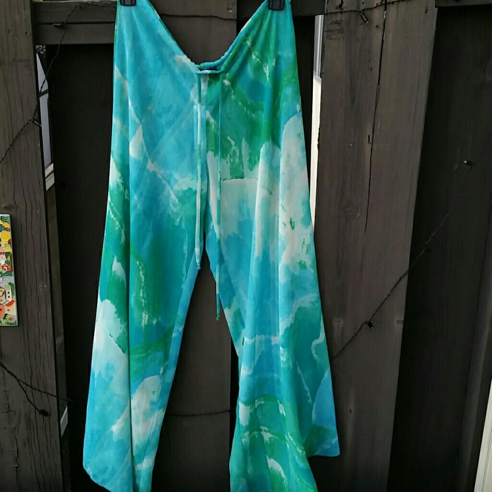 Elif for Jordan Taylor cover up pants.